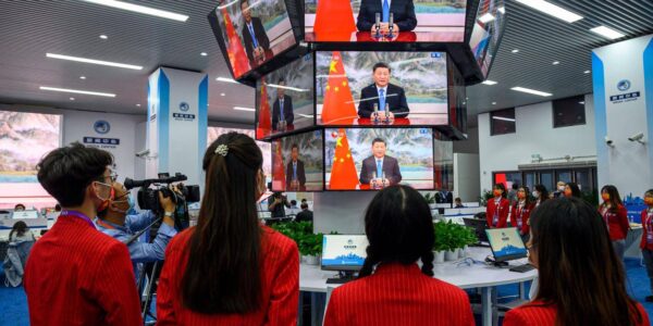 El Plan Quinquenal de China apuesta por una nueva dirección arriesgada, por Yu Jie